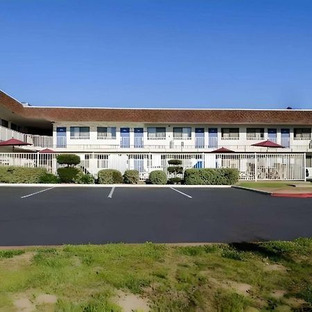 Park Inn By Radisson, ターロック エクステリア 写真