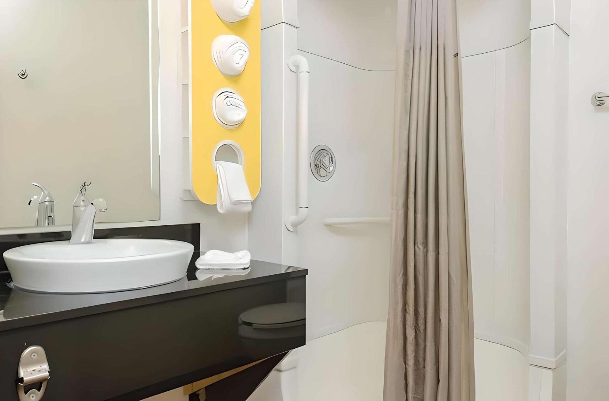 Park Inn By Radisson, ターロック エクステリア 写真